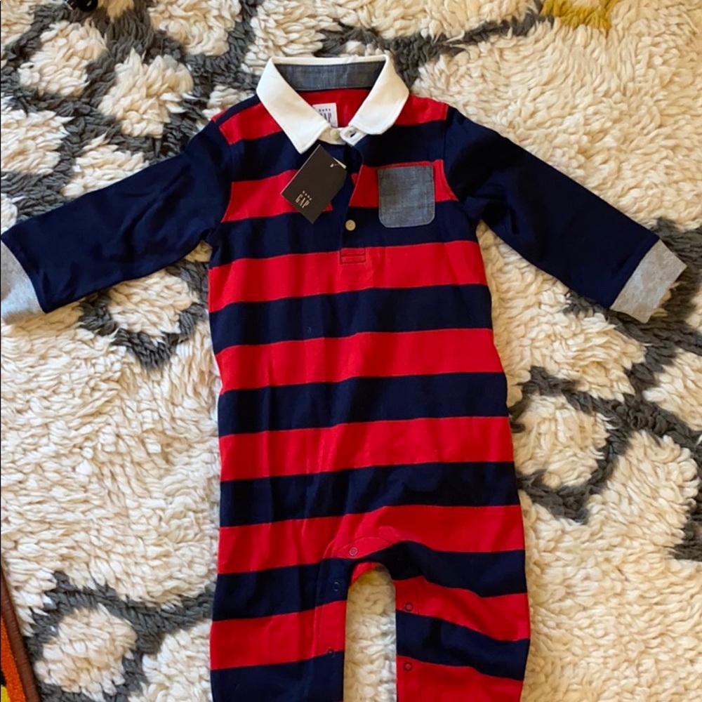 Brand new with tags boys GAP onsie